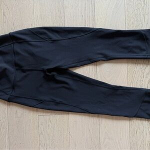 Lululemon Athletica 28” crop Black Leggings